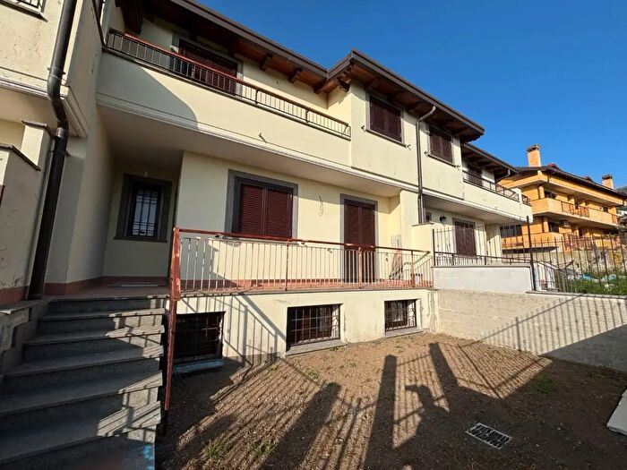 Casa quadrilocale in vendita in Via delle Calcare, Rocca Di Papa