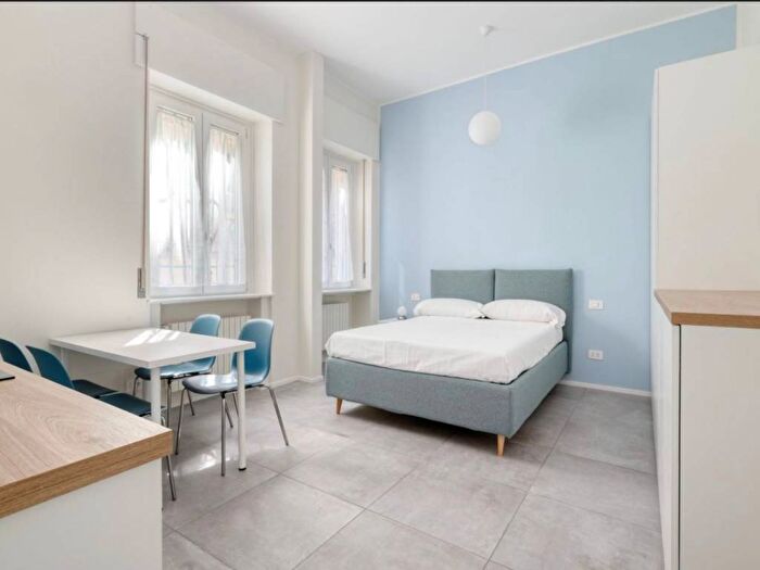 Appartamento monolocale in affitto in Via Nino Bixio, Indipendenza, Milano