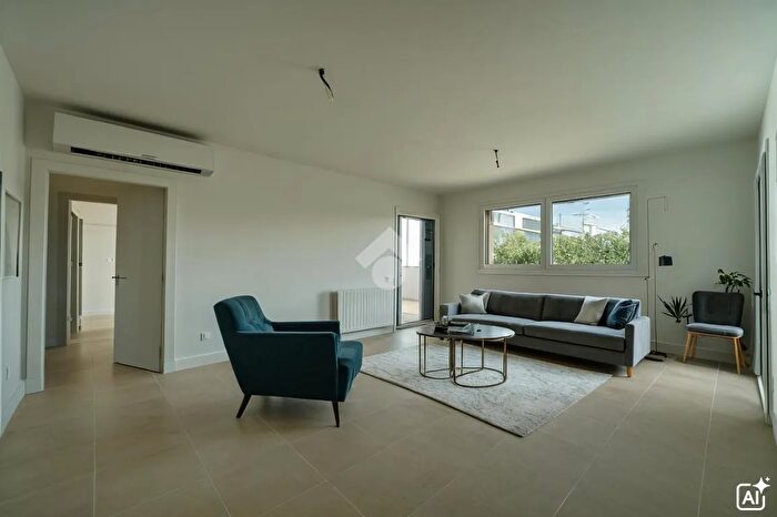 Appartamento quadrilocale in vendita in Via Sorteni, Monza