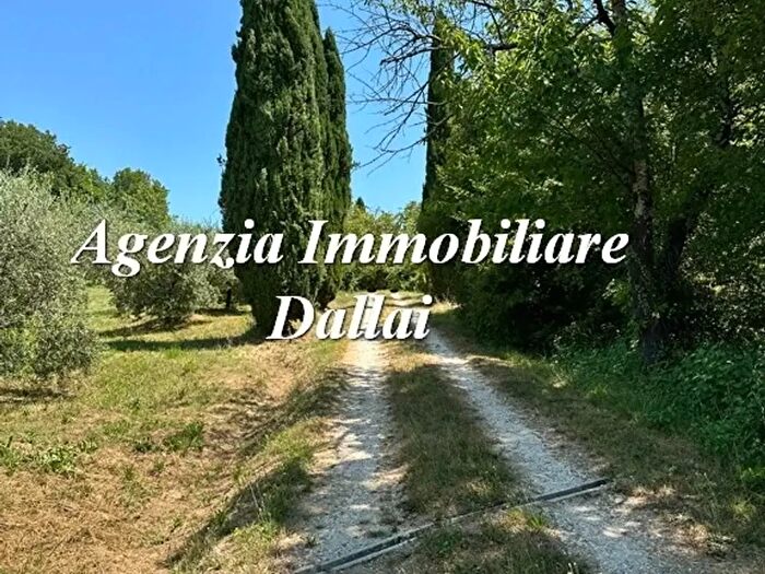 Casa con 7 locali in vendita in Via Roma, Scarperia e San Piero