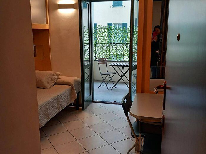 Appartamento monolocale in affitto in Via Cicco Simonetta, Corso Genova, Milano