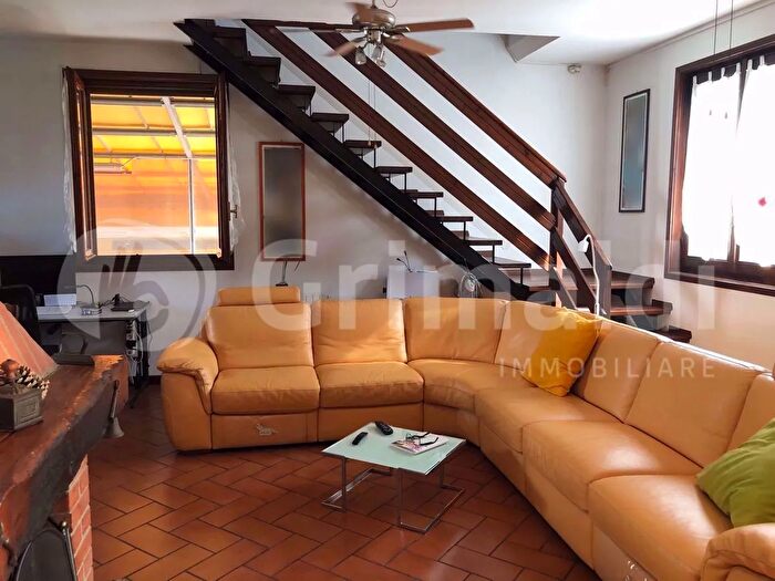 Casa con 5 locali in vendita in Via delle Roncaglie, Roncaro