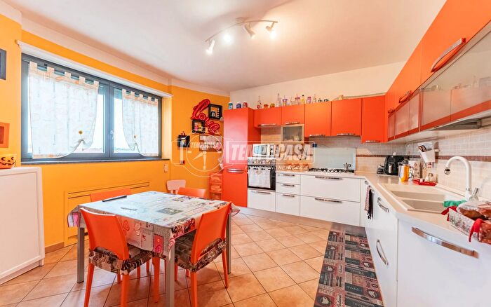 Appartamento trilocale in vendita in Via Mameli, Cisliano