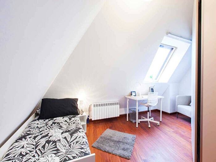 Appartamento con 6 locali in affitto in Via Privata S Martiniano, Corvetto, Milano