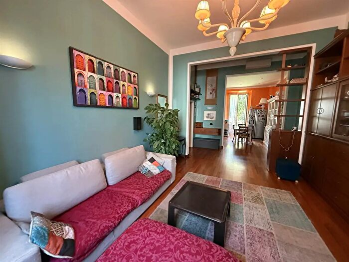Appartamento con 5 locali in vendita in Firenze