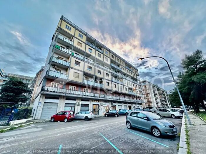 Appartamento quadrilocale in vendita in Via Luigi Treggiari, Foggia