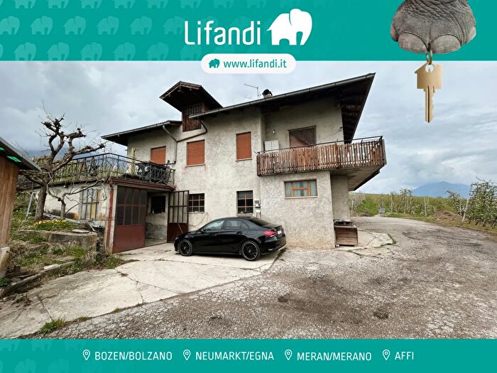 Casa quadrilocale in vendita in Sanzenone, Ville dAnaunia