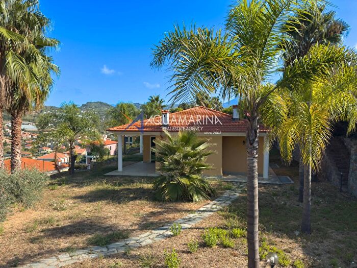 Casa con 5 locali in vendita in Via Principessa Mafalda, Bordighera