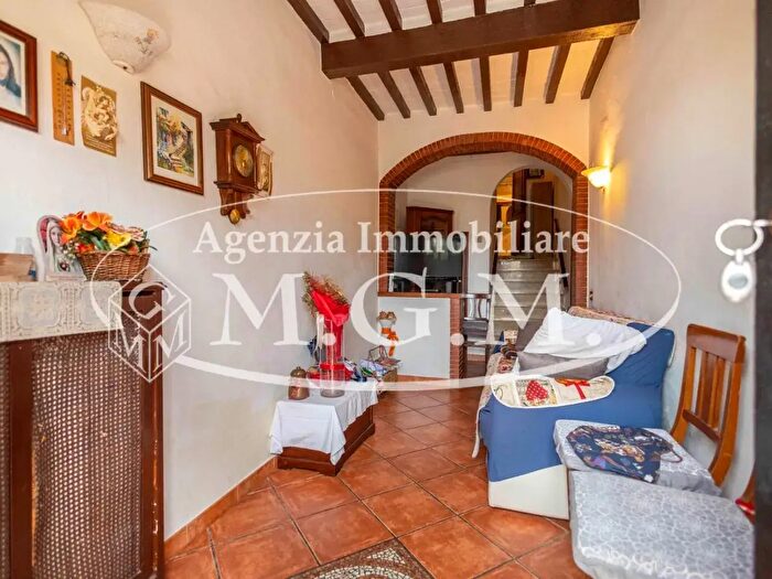Casa quadrilocale in vendita in Santa Maria A Monte