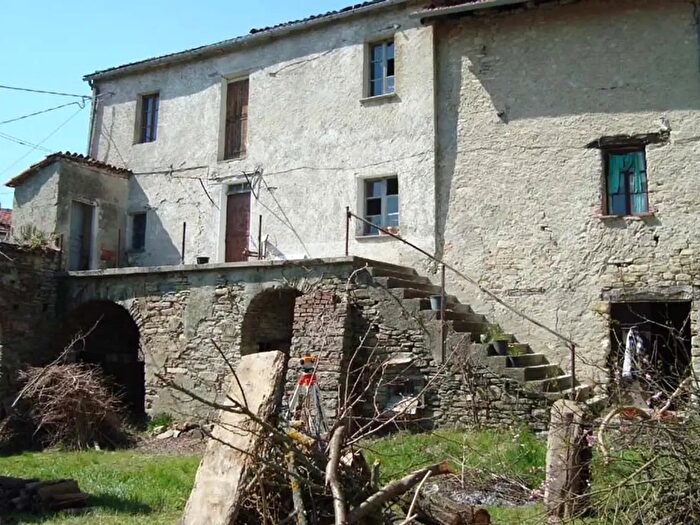 Casa con 8 locali in vendita in Dopo Chiesetta in Fondo, Denice