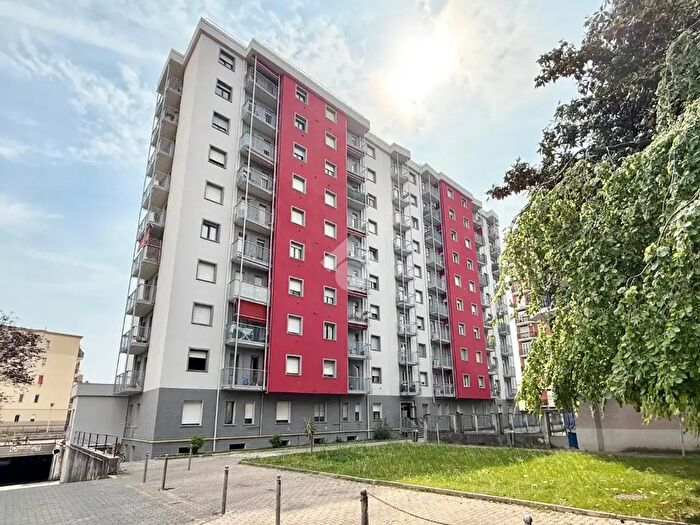Appartamento monolocale in vendita in Via Villa, Cinisello Balsamo