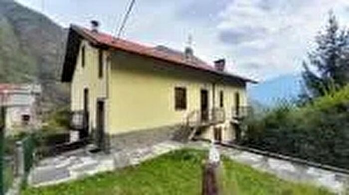 Casa in vendita in Torre Di Santa Maria