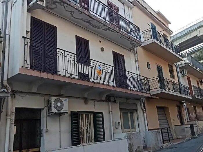 Appartamento trilocale in vendita in Messina