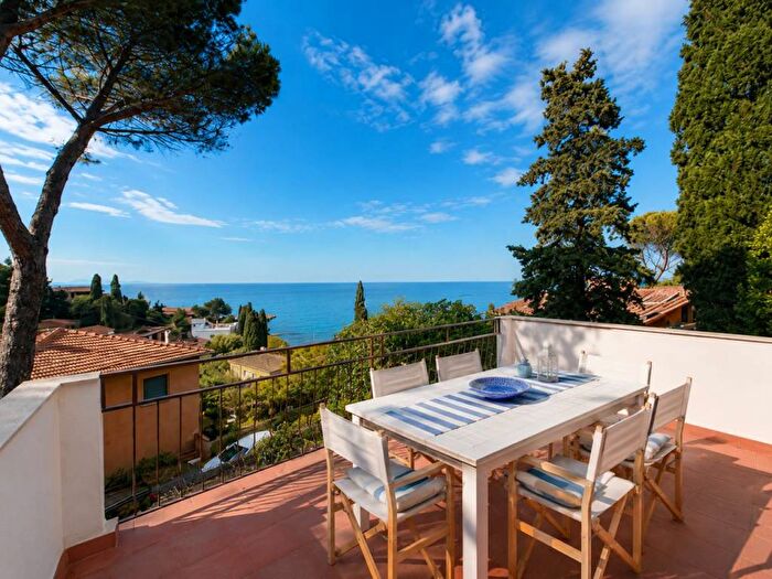 Casa con 6 locali in affitto in Via Punta Nera, Porto Santo Stefano, Monte Argentario