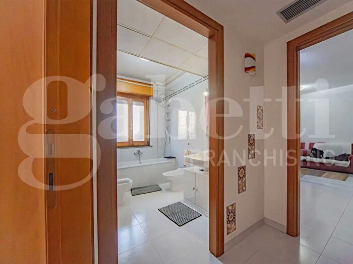 Appartamento trilocale in vendita in Via Crasso Snc, Monserrato