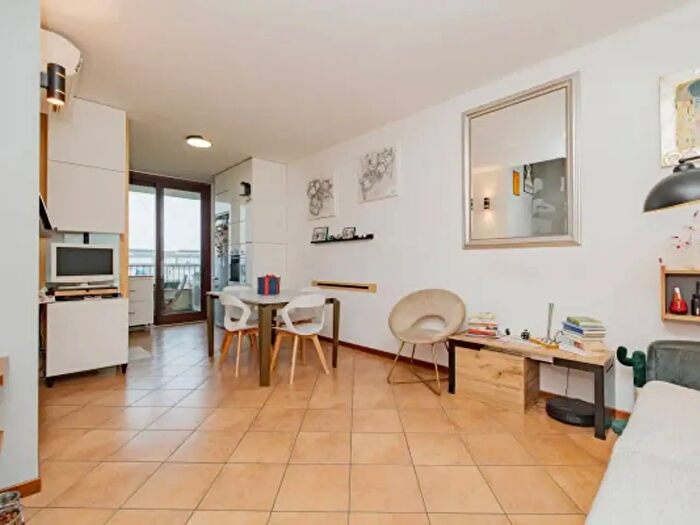 Appartamento quadrilocale in vendita in Via dei Rovedi Preg, Pregnana Milanese