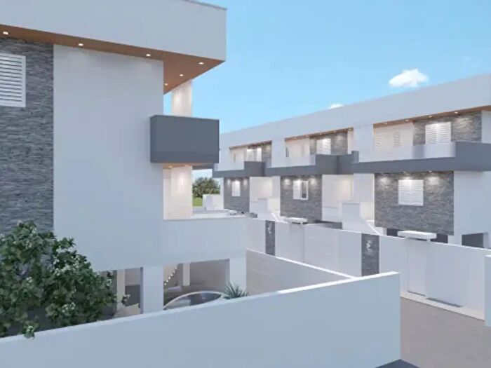 Casa quadrilocale in vendita in Via della Libertà, Frignano