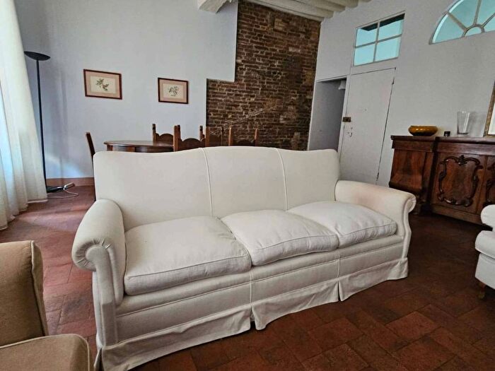 Appartamento trilocale in affitto in Via Antonio Mordini, Piazza Anfiteatro Torre Guinigi, Lucca