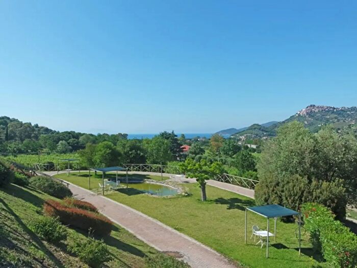 Appartamento quadrilocale in vendita in Località Cenito Snc, Castellabate