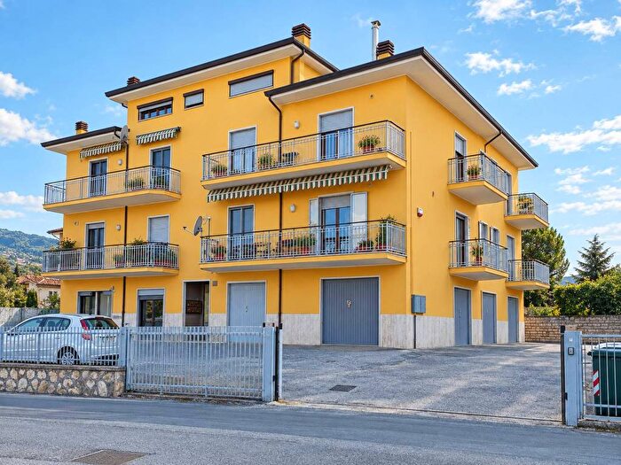 Appartamento quadrilocale in affitto in Via Salaria Antica Est, Pile, L'Aquila