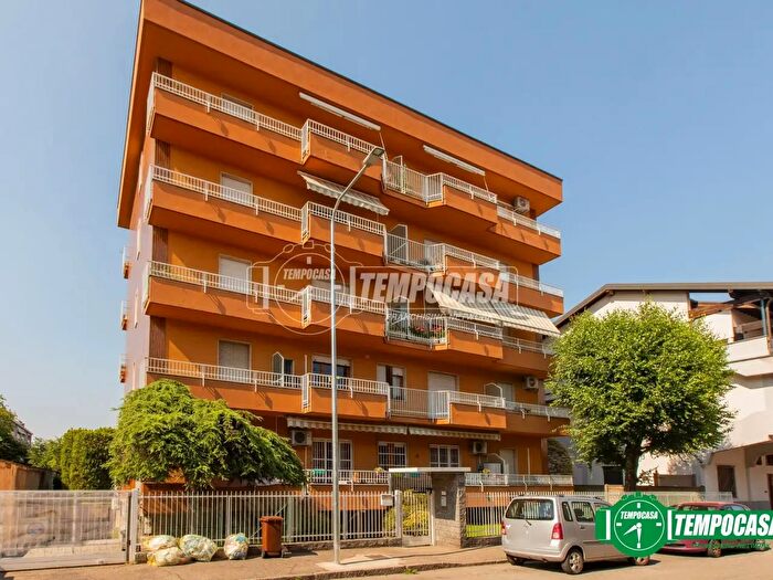 Appartamento trilocale in vendita in Via Francesco Ferrer, Busto Arsizio