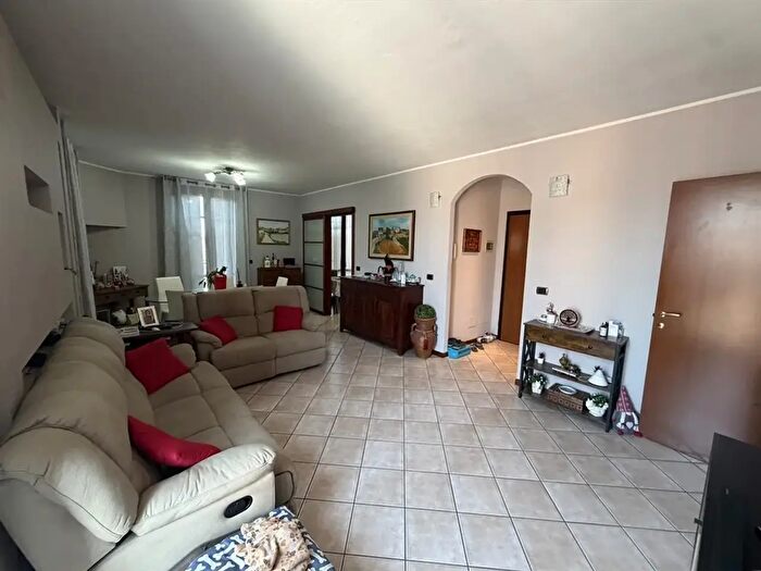 Appartamento con 5 locali in vendita in Ravenna