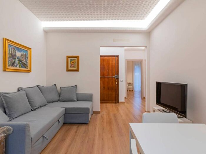 Appartamento trilocale in affitto in Via Ettore Paladini, Città Studi, Milano