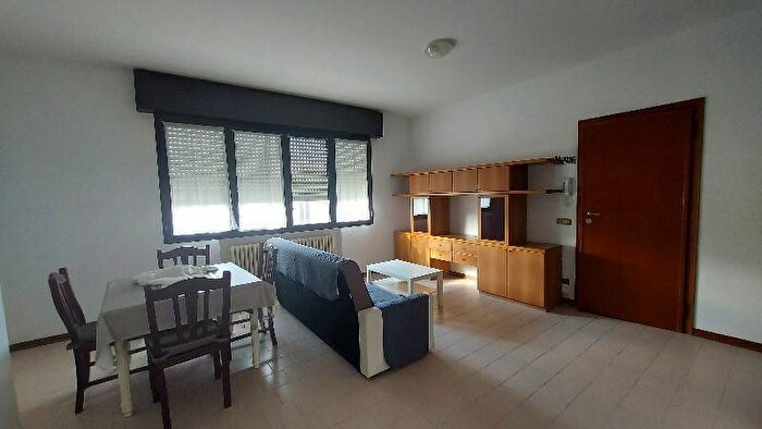 Appartamento trilocale in affitto in Ospedale, Carpi