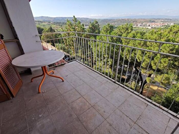 Appartamento quadrilocale in affitto in Ss, Staletti