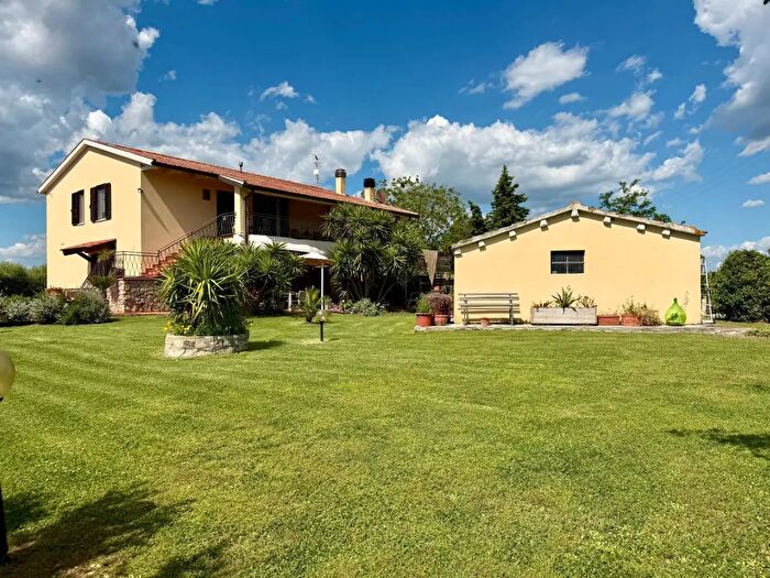 Casa con 14 locali in vendita in Strada del Priorato, Orbetello