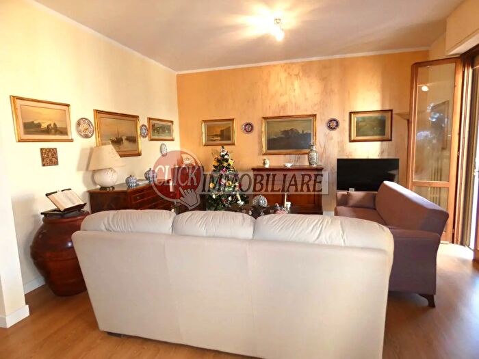 Appartamento con 5 locali in vendita in Borgo San Lorenzo