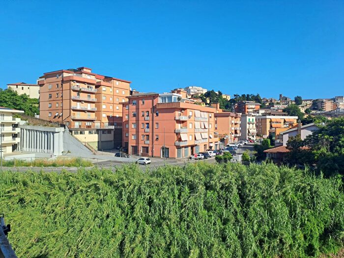 Appartamento trilocale in vendita in Via Fontana delle Rose, Fontanarosa