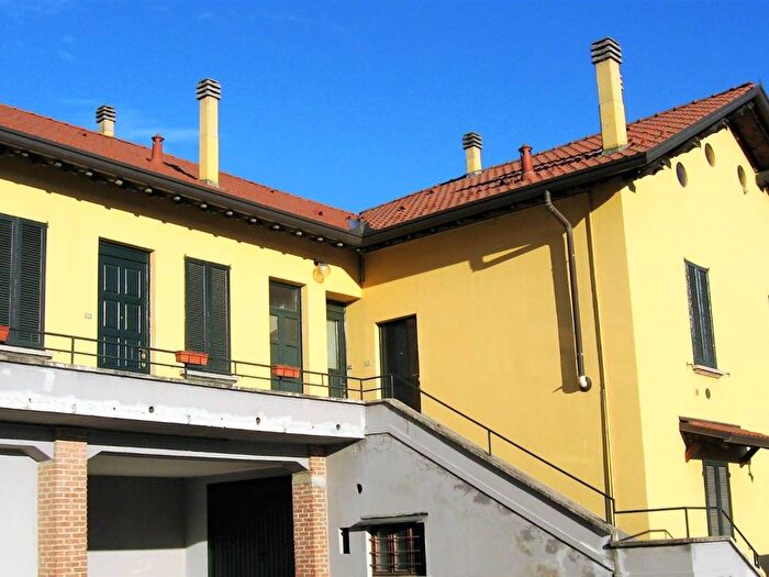 Appartamento bilocale in affitto in Via Battisti, Centro, Arcore