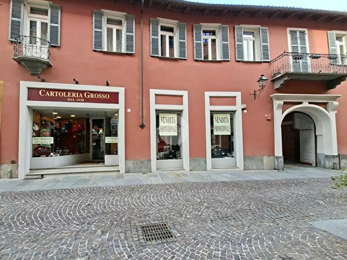 Appartamento trilocale in vendita in Via Vittorio Emanuele II, Bra