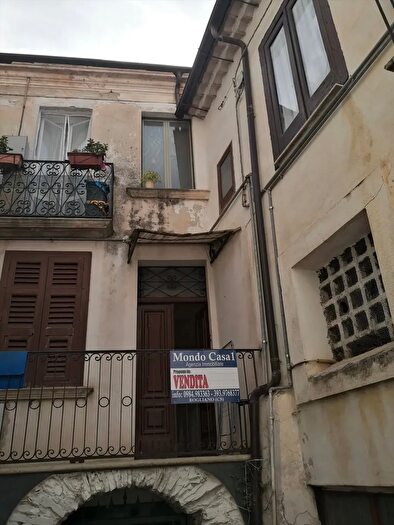 Appartamento quadrilocale in vendita in Corso Umberto Vico V, Rogliano