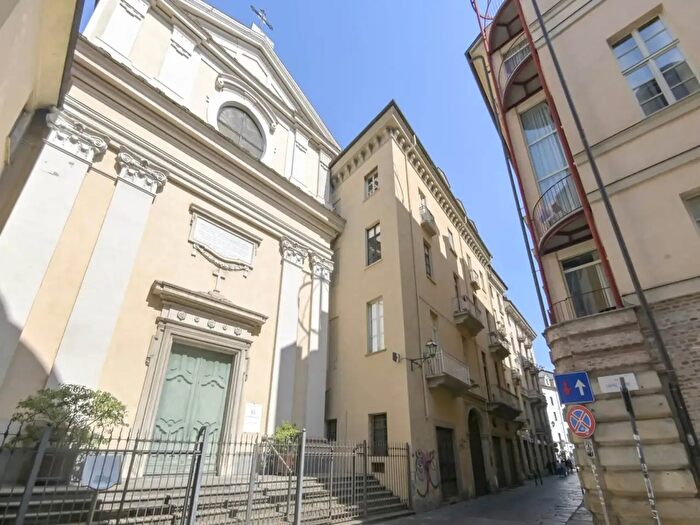 Appartamento bilocale in affitto in Via Porta Palatina, Torino
