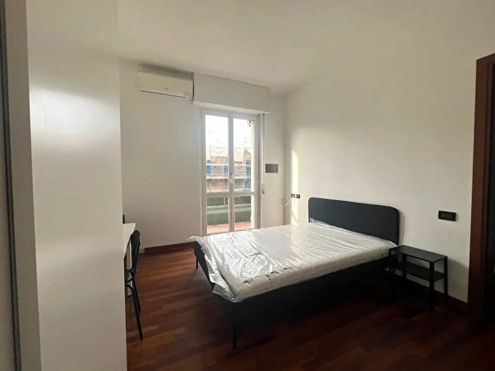 Appartamento trilocale in affitto in Via Baldo degli Ubaldi, Milano