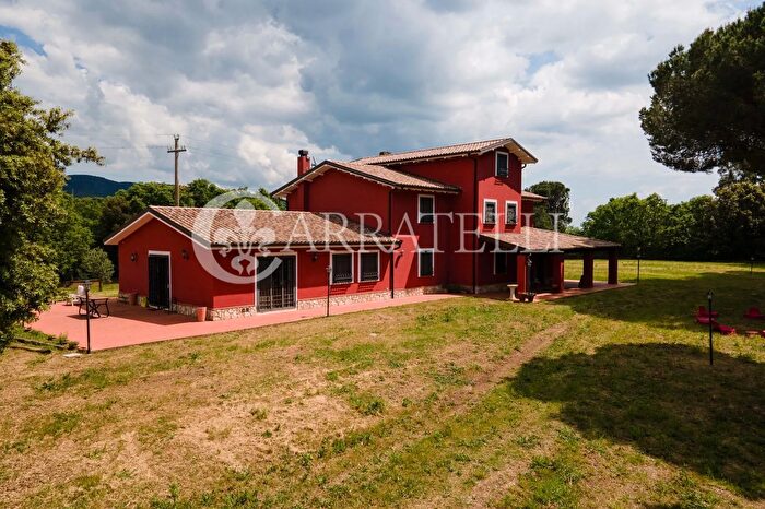Casa con 17 locali in vendita in Strada Provinciale Campigliola, Manciano