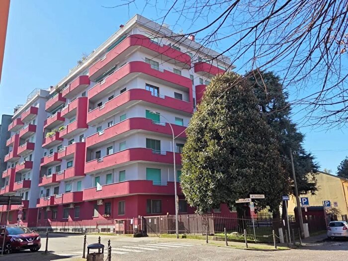 Appartamento trilocale in vendita in Via Dante, Opera