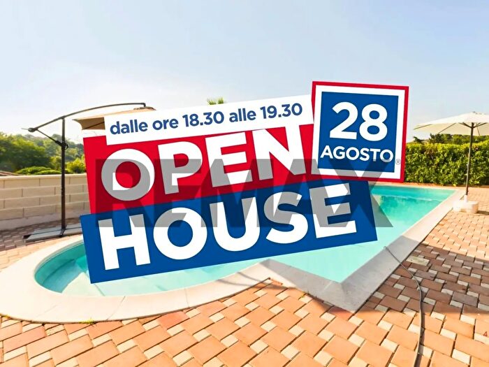 Casa con 8 locali in vendita in Strada Comunale San Paolo, Montesilvano