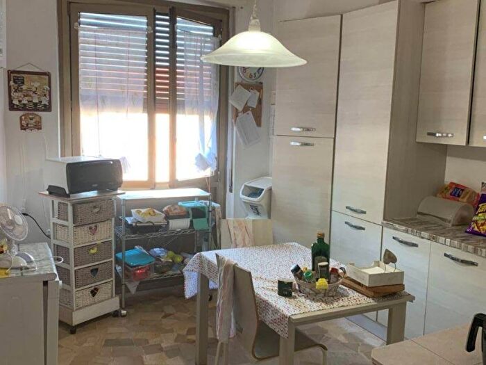 Appartamento trilocale in affitto in Piazza Alcide De Gasperi, Centro, Garbagnate Milanese