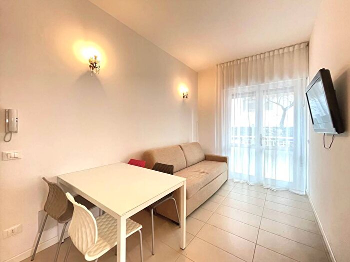 Appartamento trilocale in affitto in Via dello Storione, Lido Centro Ovest, Jesolo