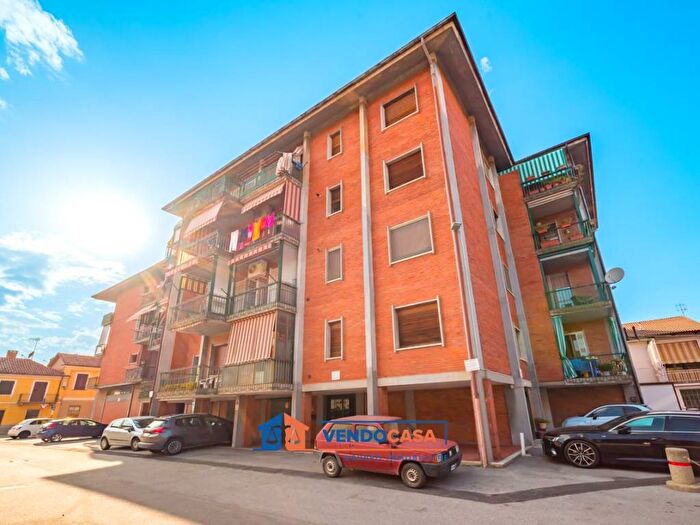 Appartamento quadrilocale in vendita in Corso IV Novembre, Centro, Bra