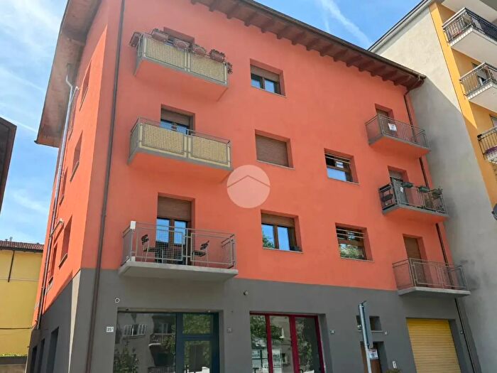 Appartamento trilocale in vendita in Via Mont Fallère, Aosta