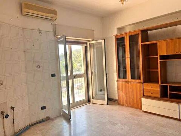 Appartamento quadrilocale in affitto in Via Comunale Camaro Superiore No Number, Camaro Inferiore, Messina