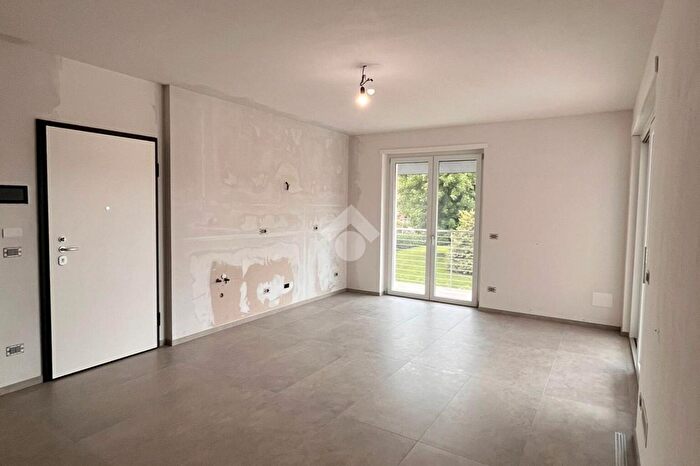 Appartamento trilocale in affitto in Via Vittorio Emanuele II, Bra