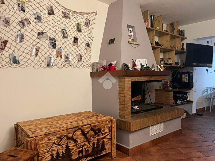 Casa trilocale in vendita in Via Alarico Silvestri, Amelia