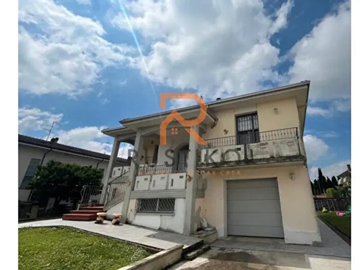 Casa quadrilocale in vendita in Luzzara