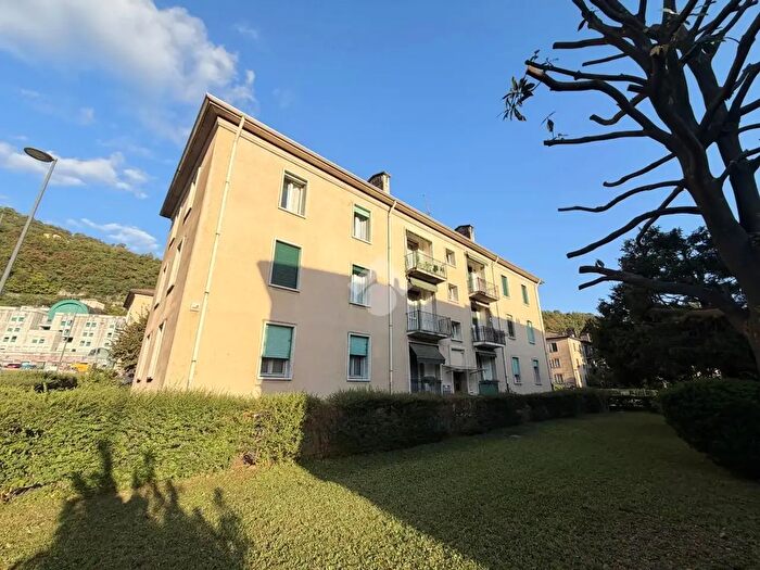 Appartamento con 5 locali in vendita in Via Giacomo Zanella, Valdagno
