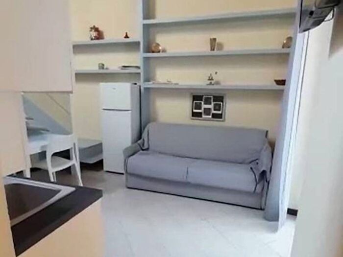 Appartamento bilocale in affitto in Via Melchiorre Gioia, Centro Storico, Piacenza